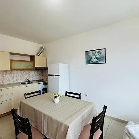Sunny House 204 One Bedroom