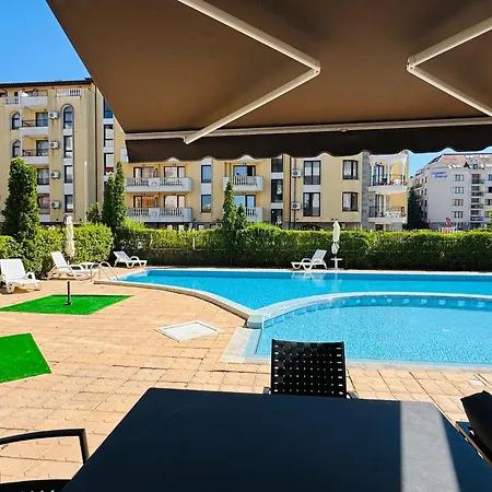 Sunny House 204 One Bedroom *